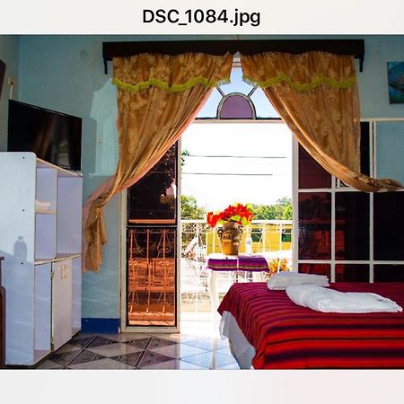 Hotel Amigo Panajachel Extérieur photo